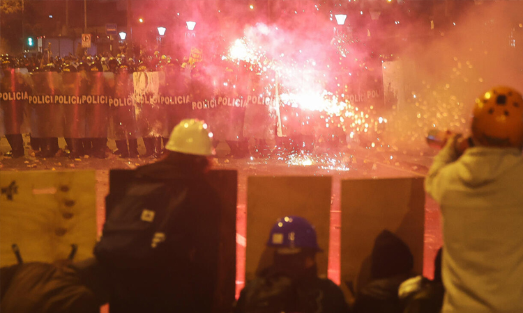 More than 30 hurt in explosion at Peru disco