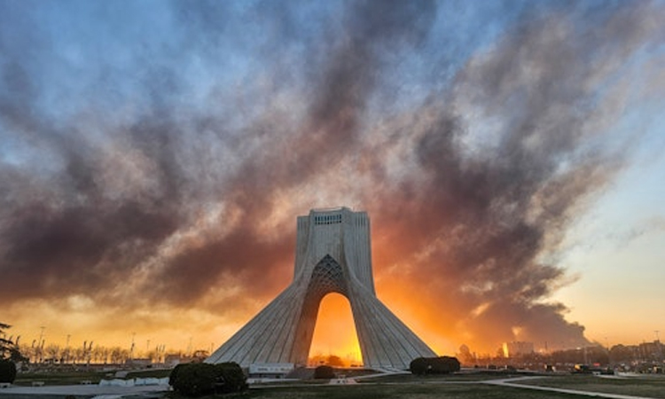 Explosions hit Iran's central Yazd province: state media