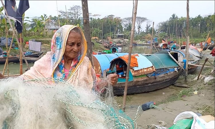 Women fisherfolks of Bhola coast demand state recognition, benefits