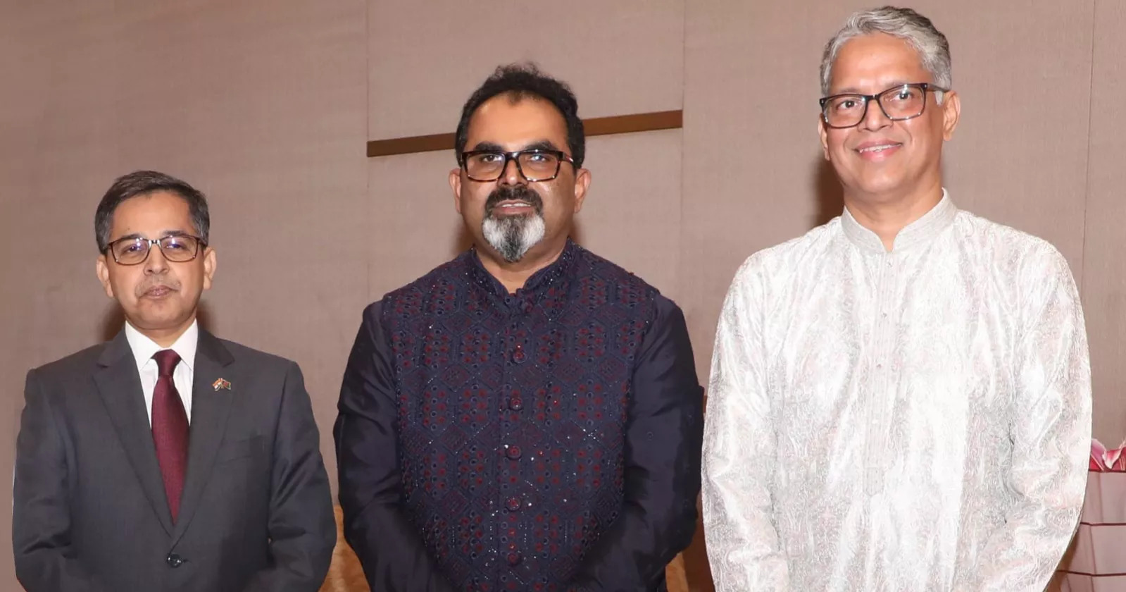 Indian High Commissioner attends Air India’s Iftar