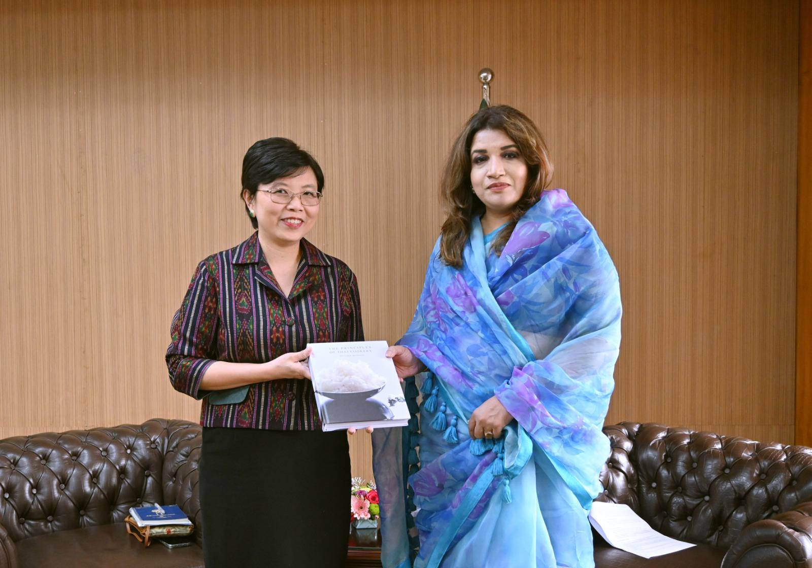 Dhaka, Bangkok discuss trade barriers, possible free trade