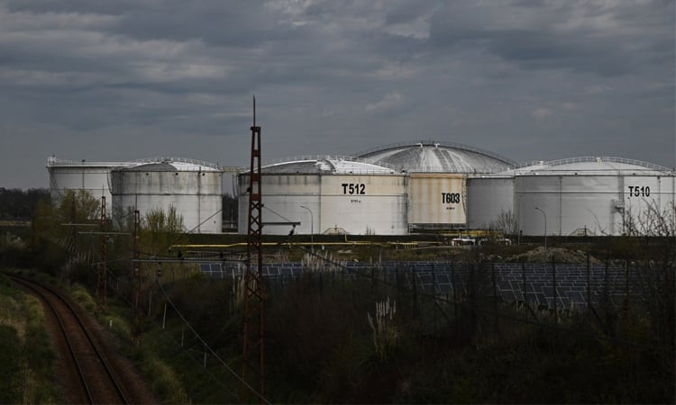 New wave of Iran attacks as oil reserve release weighed