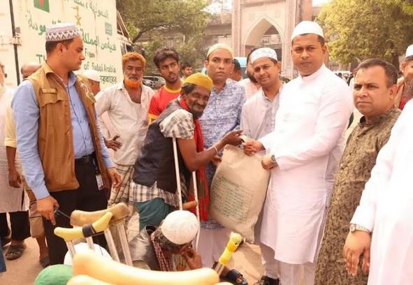 DC provides food assistance to the needy people in Chattogram