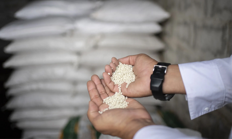 US allows Venezuela fertilizer imports as global prices spike