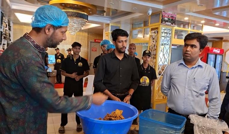 Two restaurants fined in Chandpur 