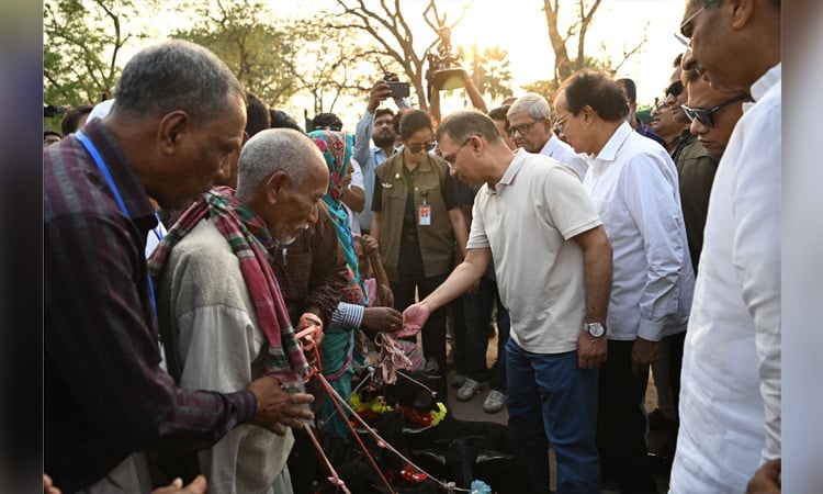 PM distributes goats among beggars to support rehabilitation