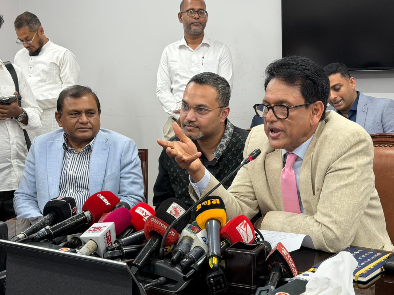 Govt decides to appoint new VCs to 7 varsities including DU, RU, CU: Milon 