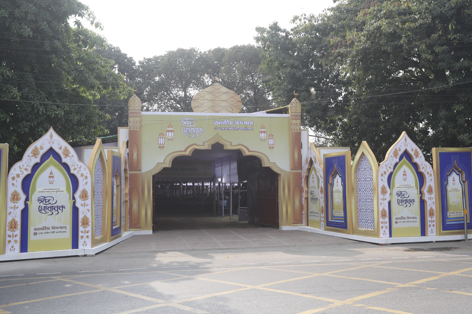 Main Eid jamaat at National Eidgah at 8:30 am, five congregations at Baitul Mukarram