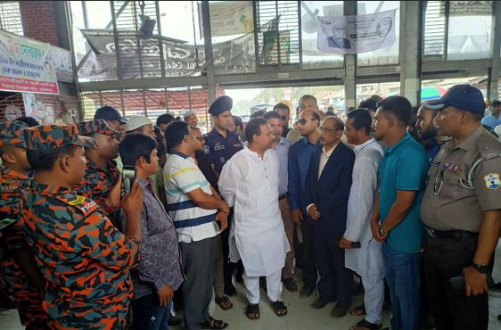 State Minister Rajib Ahsan visits Paturia Ghat, assures smooth Eid travel