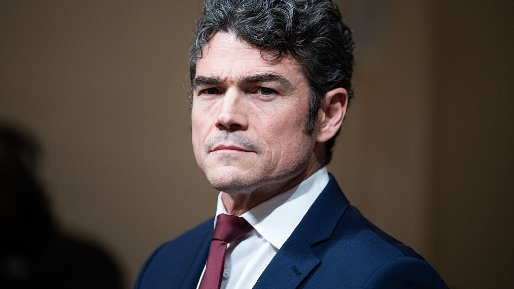 FBI probing counterterrorism official who quit over Iran war: reports