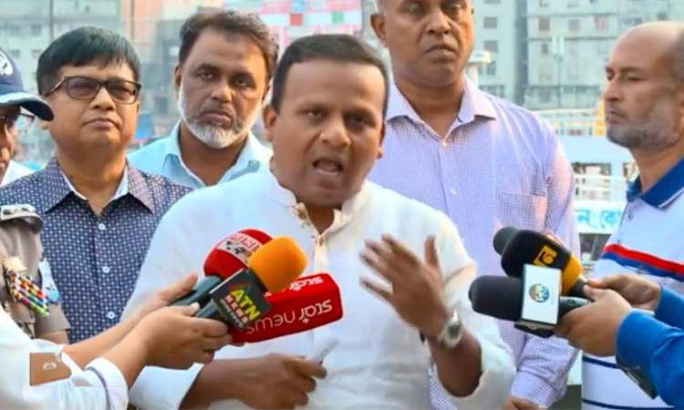 Razib for completely stopping passenger boarding to launches from boats