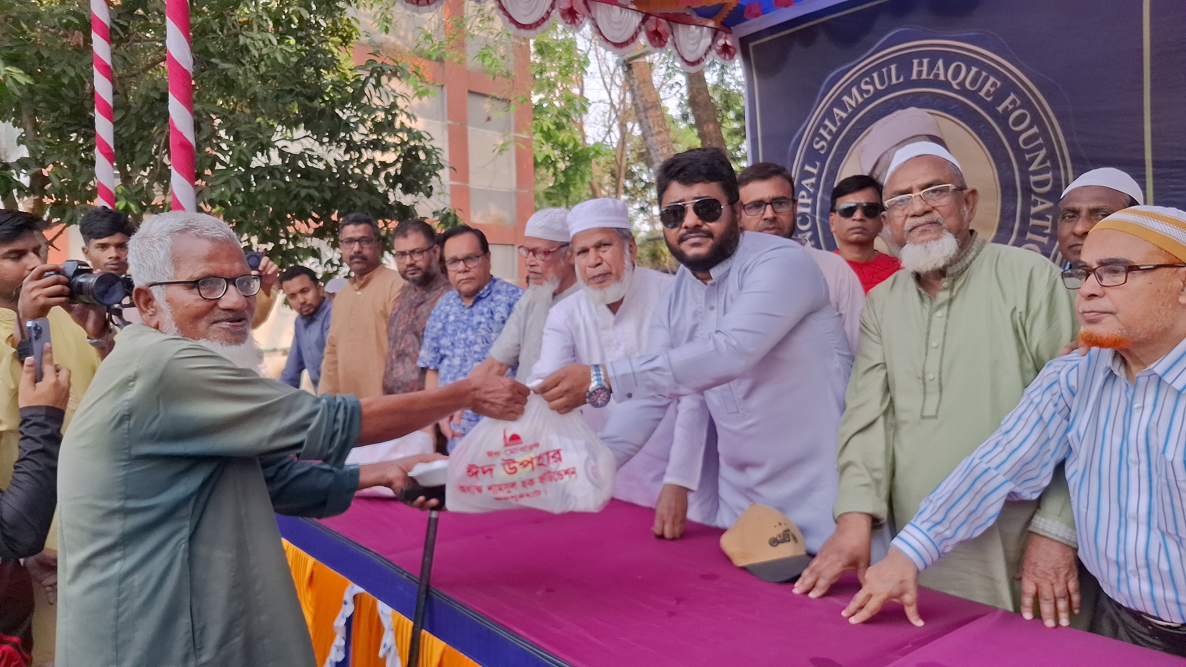 Eid gifts distributed among 2000 underprivileged people in Joypurhat