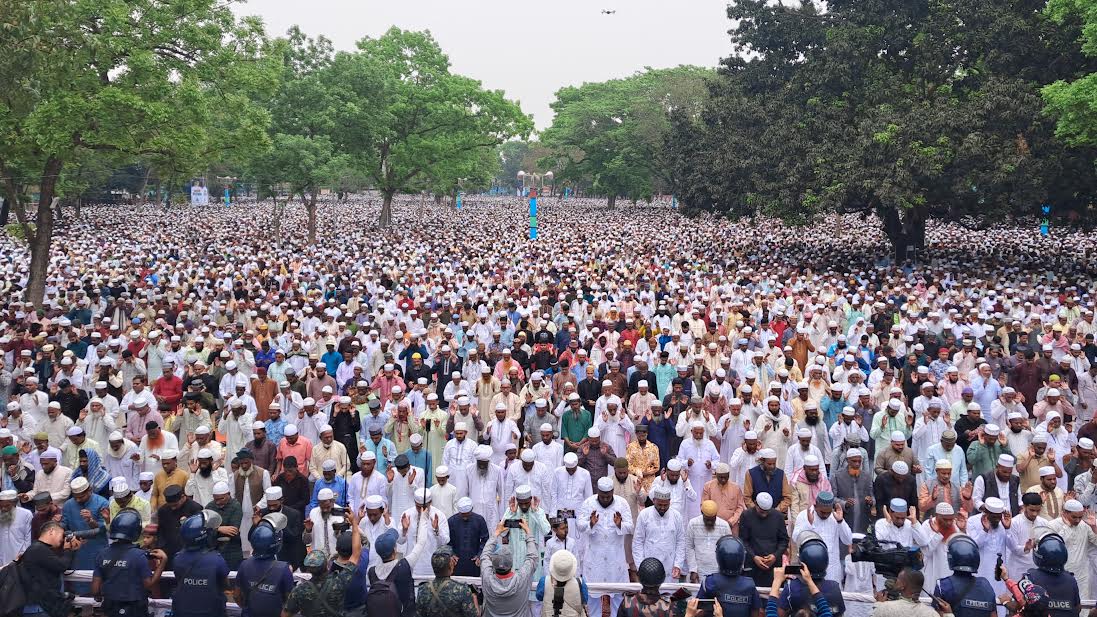 Eid Jamaat held at Sholakia Eidgah