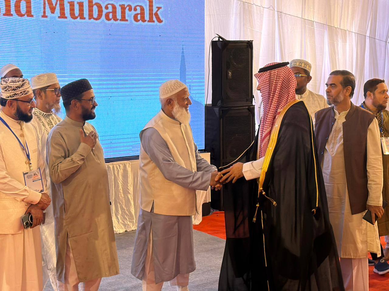 Opposition leader exchanges Eid greetings with diplomats