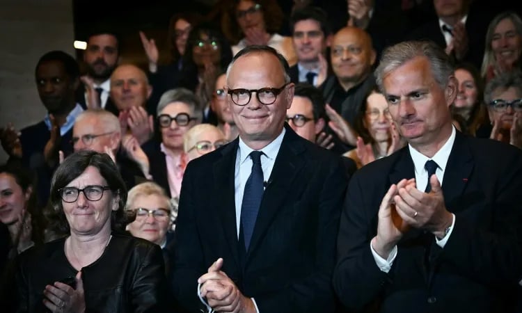 Leftists win mayoral elections in Paris and Marseille