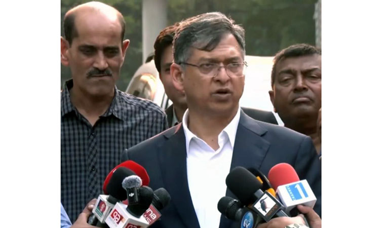 Traffic congestion in Dhaka to ease by April: Home Minister