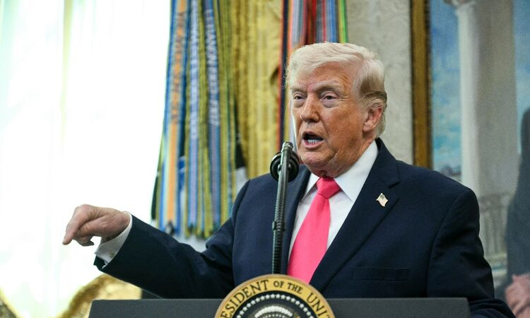 Trump upbeat on Iran deal despite new attacks