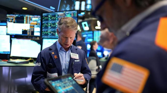 Oil prices slip, stocks rally as Washington, Tehran bicker over talks