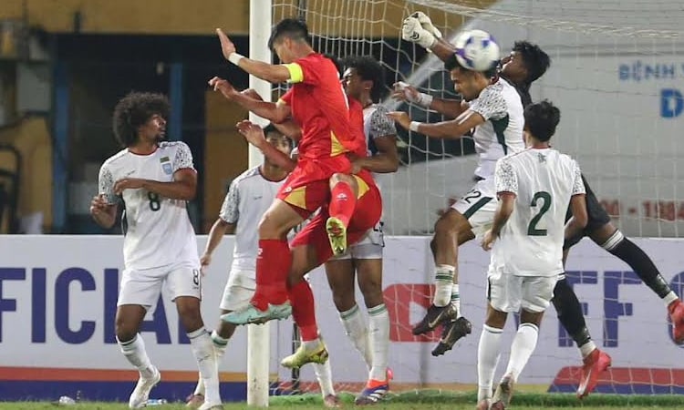 Bangladesh suffer 3-0 defeat to Vietnam