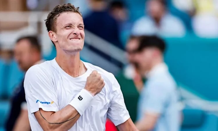 Sinner ousts Zverev to book Miami Open final with Lehecka