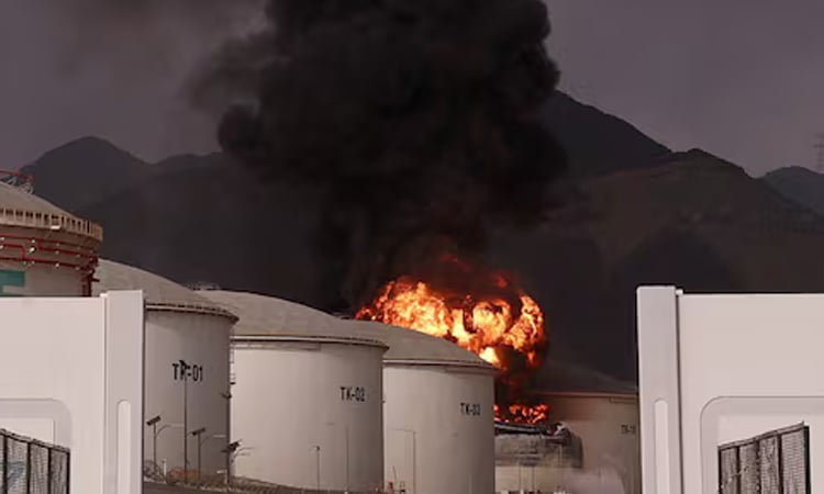 UAE says fire breaks out after Iran missile attack