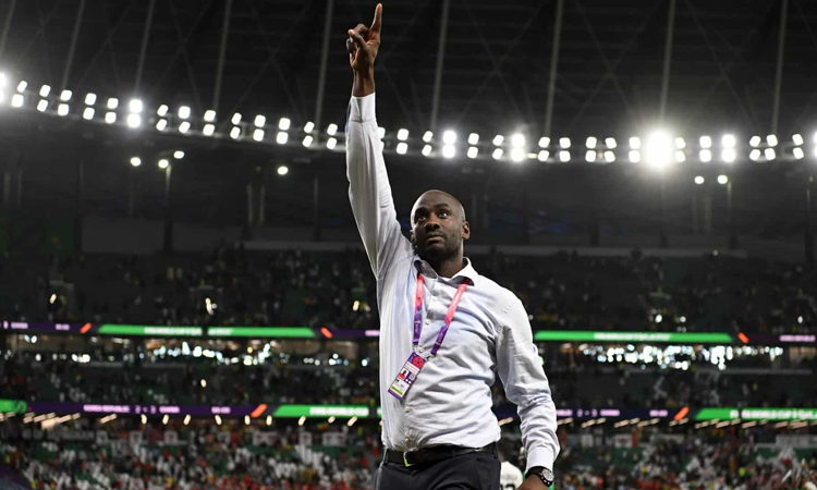 Ghana sack coach Addo 10 weeks before World Cup