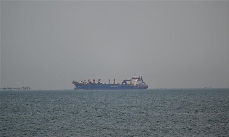 Two Chinese container ships transited Strait of Hormuz on Monday: monitor