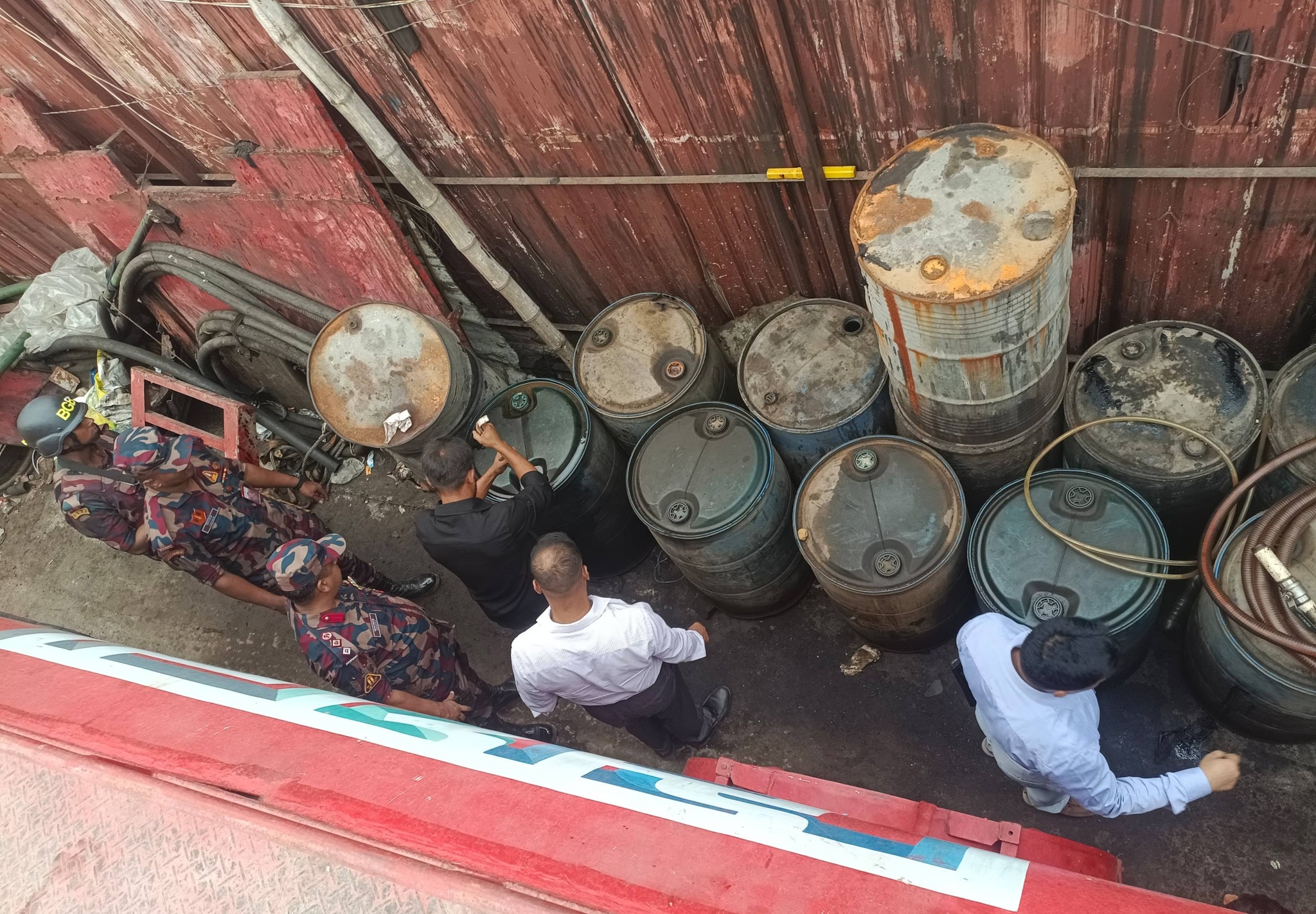 35,000 liters of furnace Oil, 9,000 liters of diesel seized in Siddhirganj