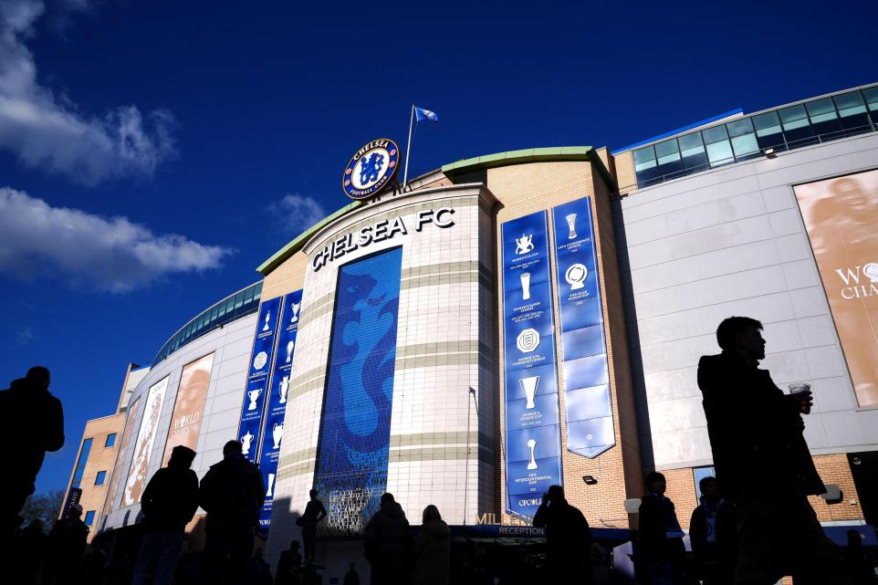 Chelsea announce record pre-tax loss of œ262.4 million