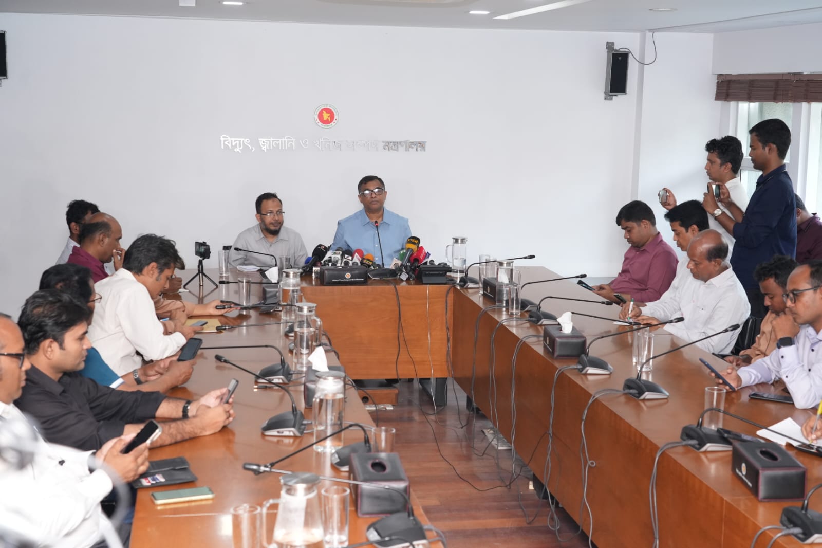 Energy Ministry instructs DCs to ensure diesel supply to farmers