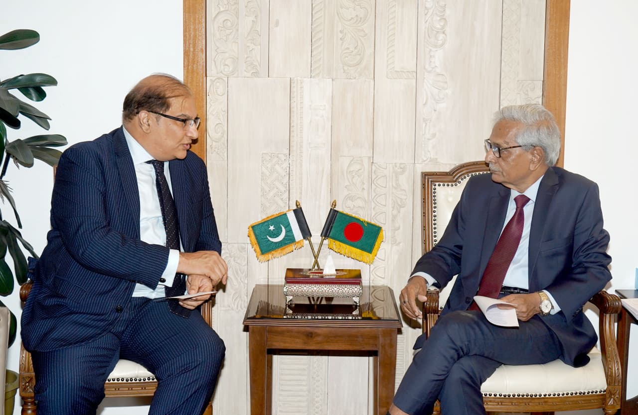 Pakistan high commissioner meets cultural affairs minister