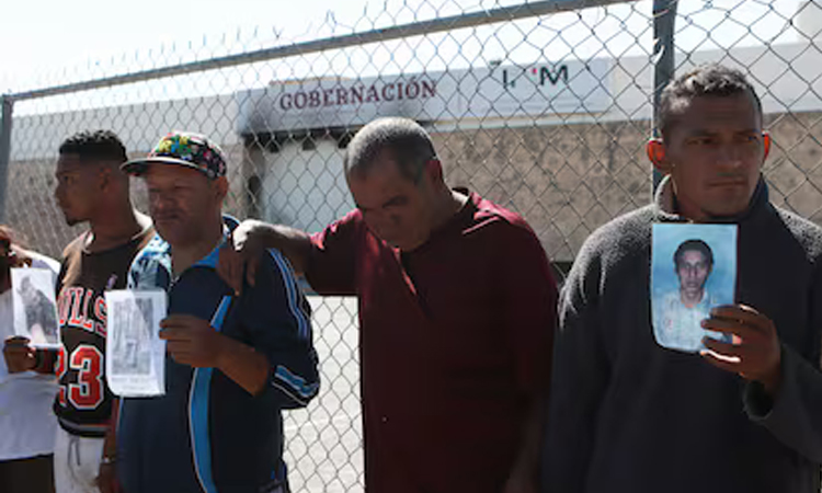 Family buries Mexican who died in US migrant detention