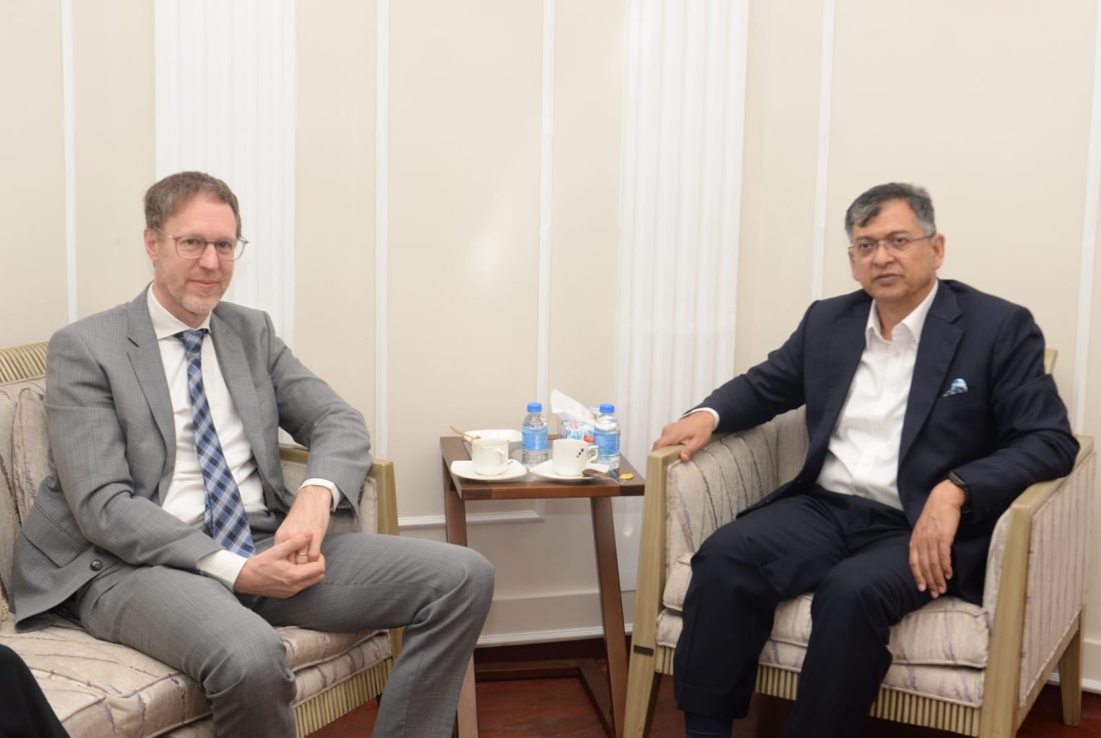 UNDP delegation meets home minister, discusses police reform 