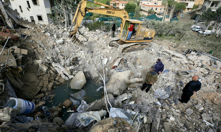 Israel renews Lebanon strikes, forces Syria border crossing closed