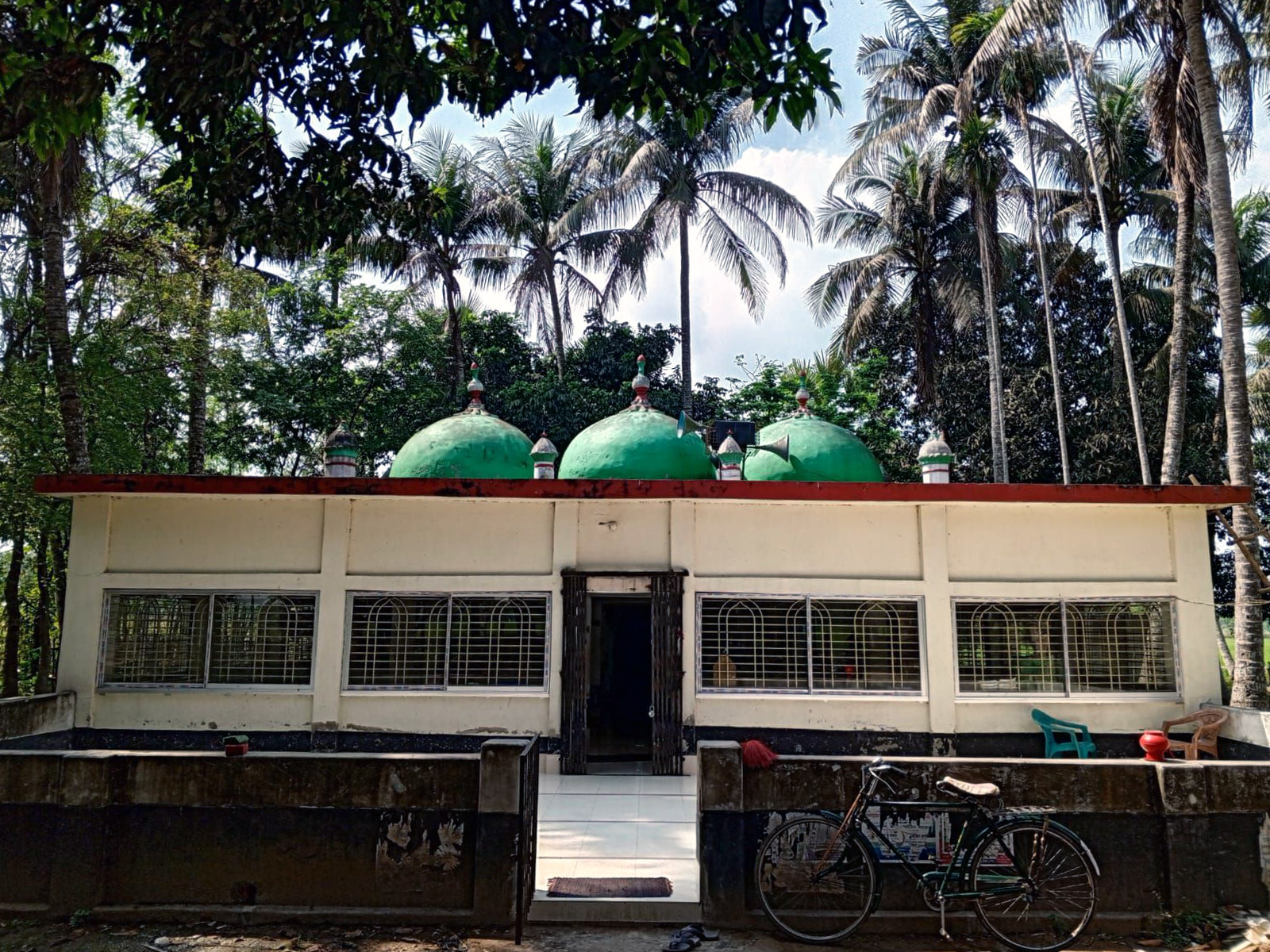 Gholdari Shahi Jame Mosque in Chuadanga stands as remarkable architectural relic 