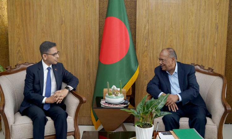 Indian envoy calls on environment minister