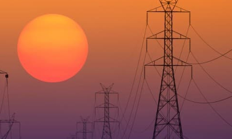 Clean power cushions UK as gas prices surge: report