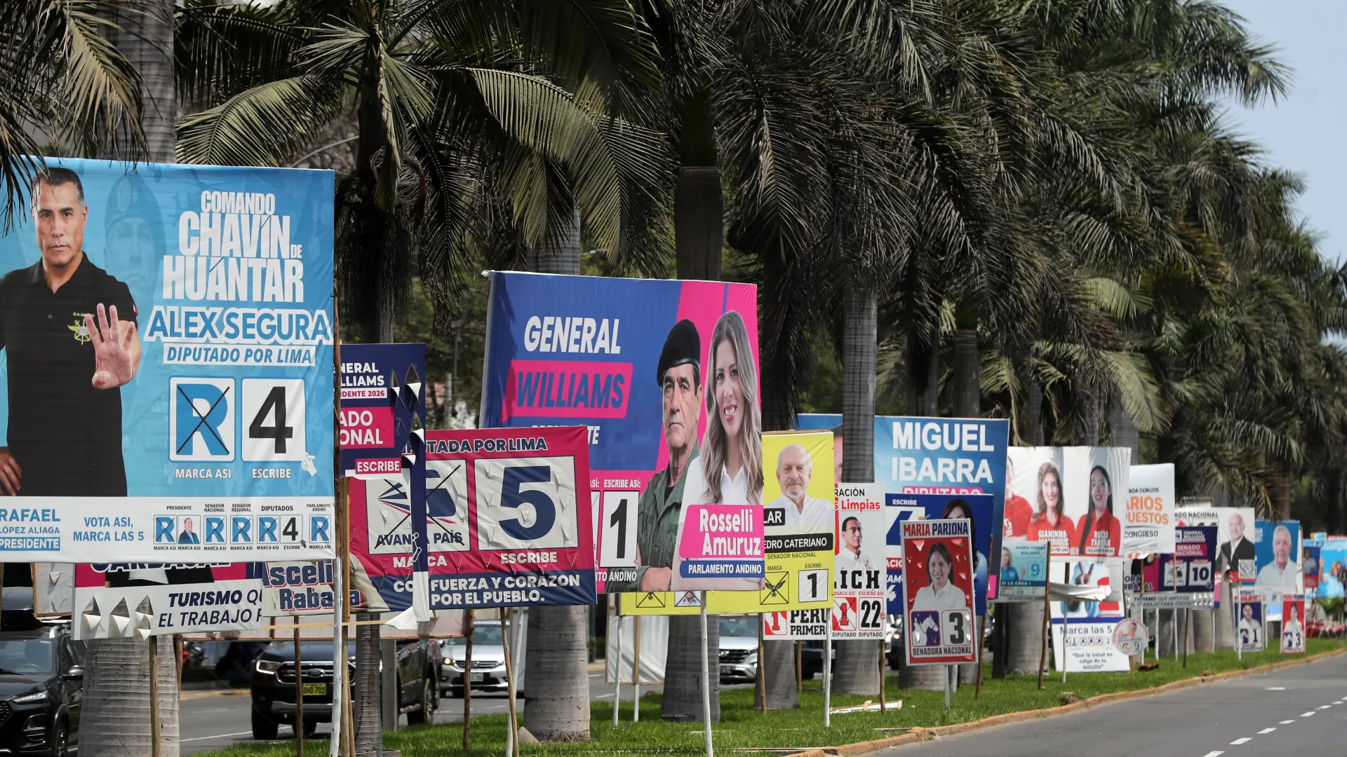 Peru presidential hopefuls make final pitch to voters