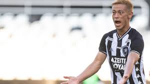 Former Japan and AC Milan star Honda laces up boots again at 39