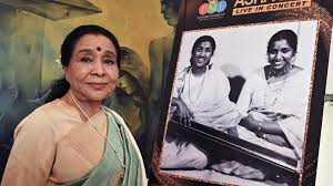 Asha Bhosle dies