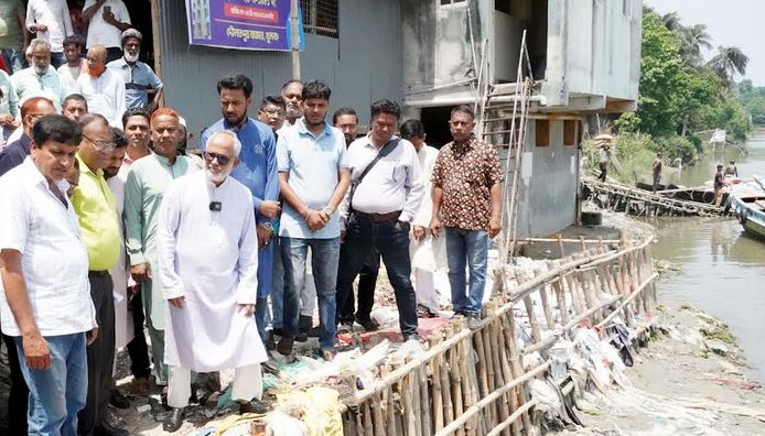 KCC administrator inspects drainage to prevent waterlogging in Khulna