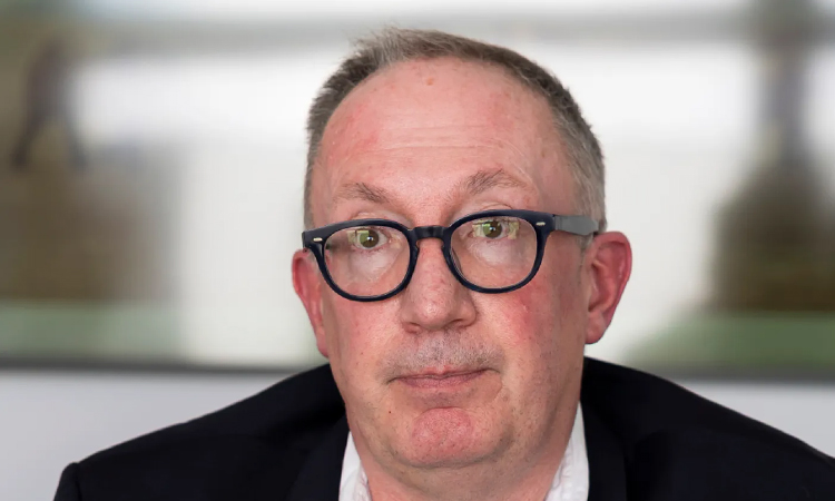 Swiss mayor says unaware no safety checks at bar before New Year fire