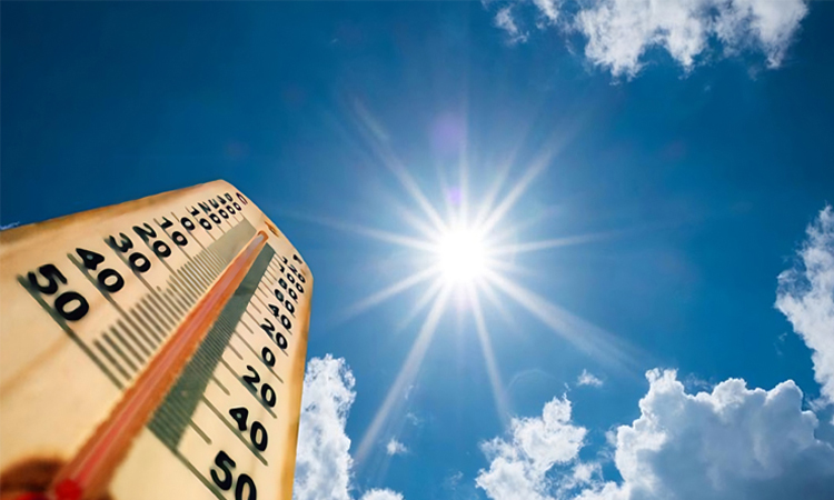 Mild heat wave sweeping over western parts of country 