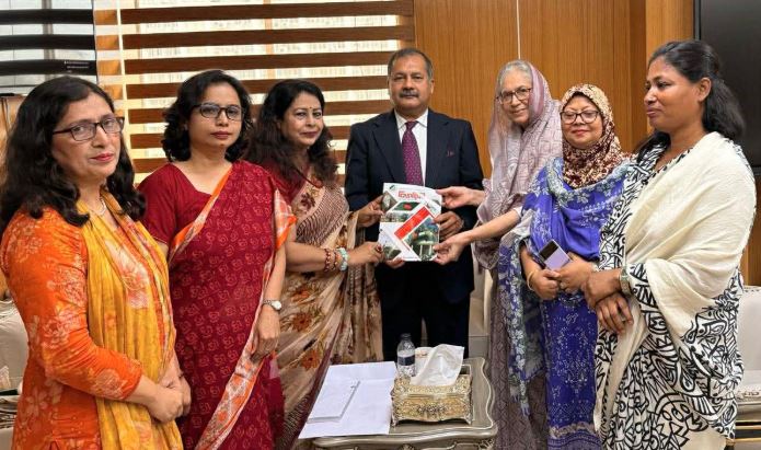 Swapon assures all-out support for flourishing of women journalists