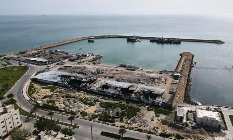 Macron welcomes Iran announcement on Hormuz, urges 'full' reopening of Strait