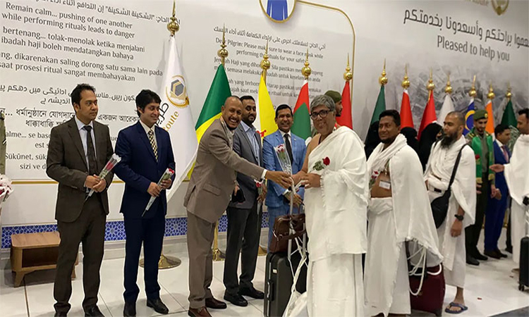 Bangladesh's first hajj flight reaches Saudi Arabia