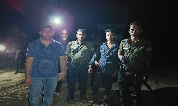 Authorities imposes fine for oil hoarding, illegal soil cutting in Puthia