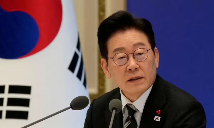 South Korea's Lee in India for talks on shipping, AI