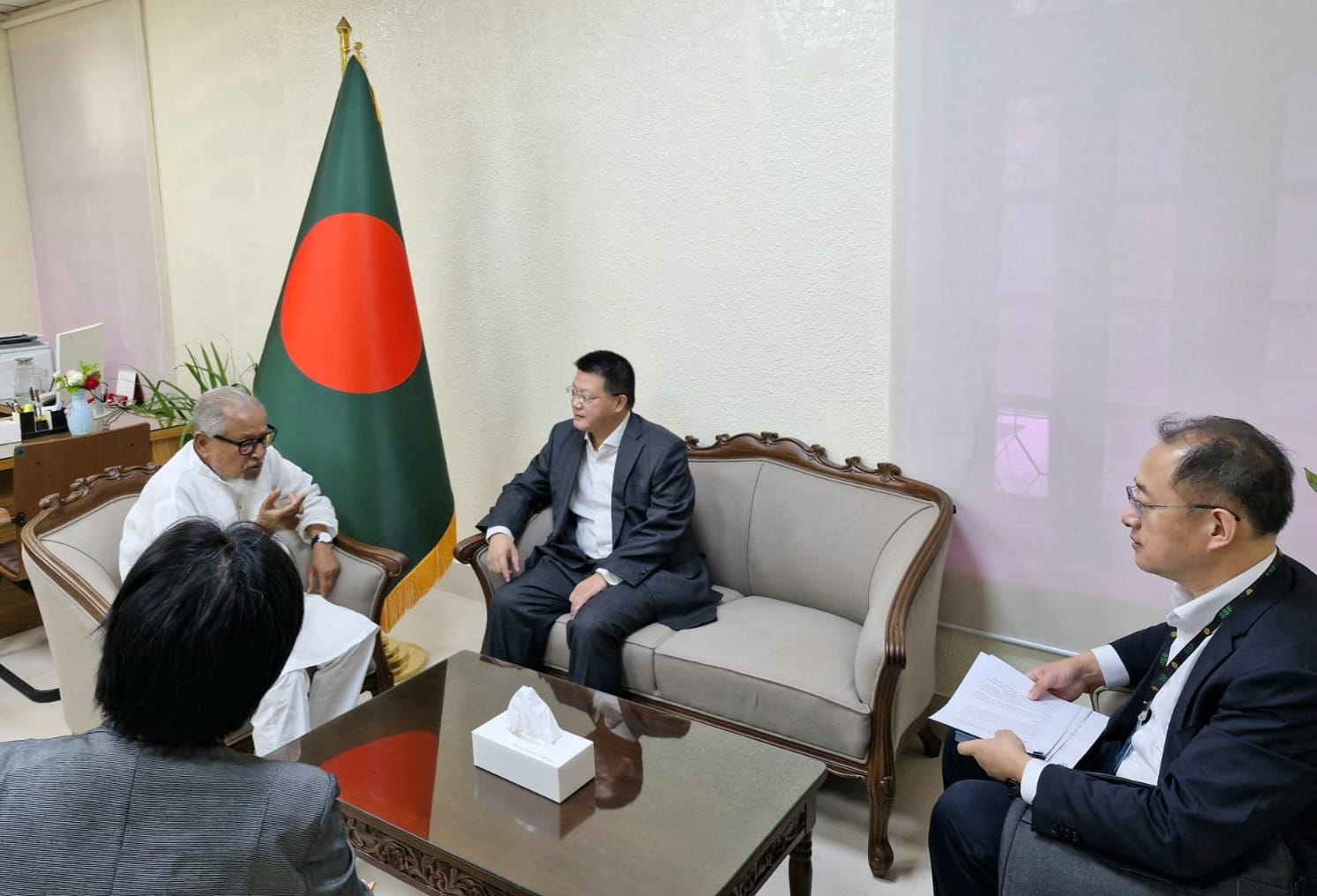 Chinese envoy calls on PM's adviser on agriculture