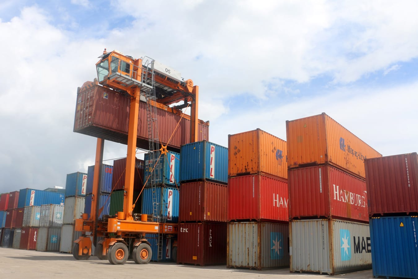 Mongla port sets new record in container handling 
